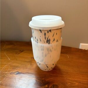 White and Blue Ceramic Travel Mug with Sleeve